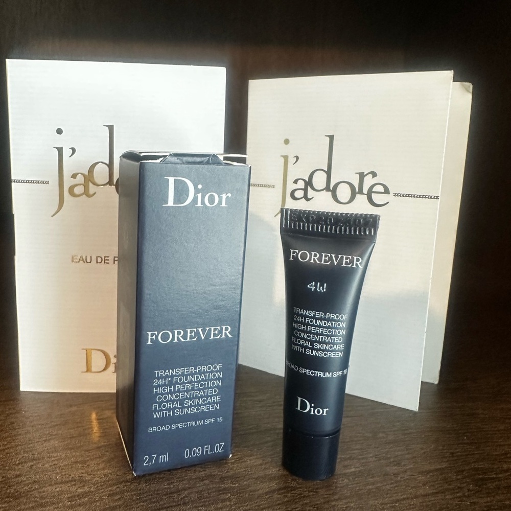 Dior Forever foundation make up sample with spf & two J’adore samples